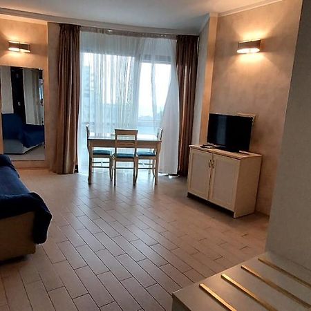 Aparthotel In Orbi Sea Towers Batum Dış mekan fotoğraf