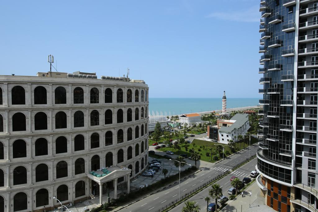 Aparthotel In Orbi Sea Towers Batum Oda fotoğraf